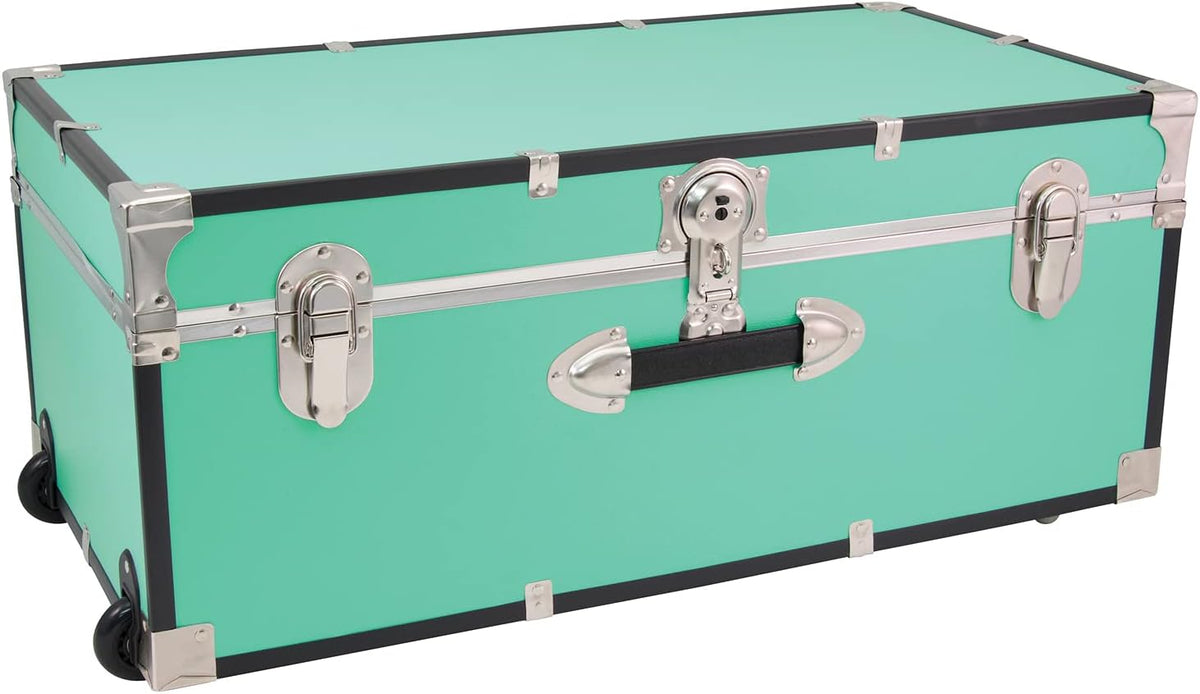 seward trunk traveler 30" rolling trunk with lock, main product view