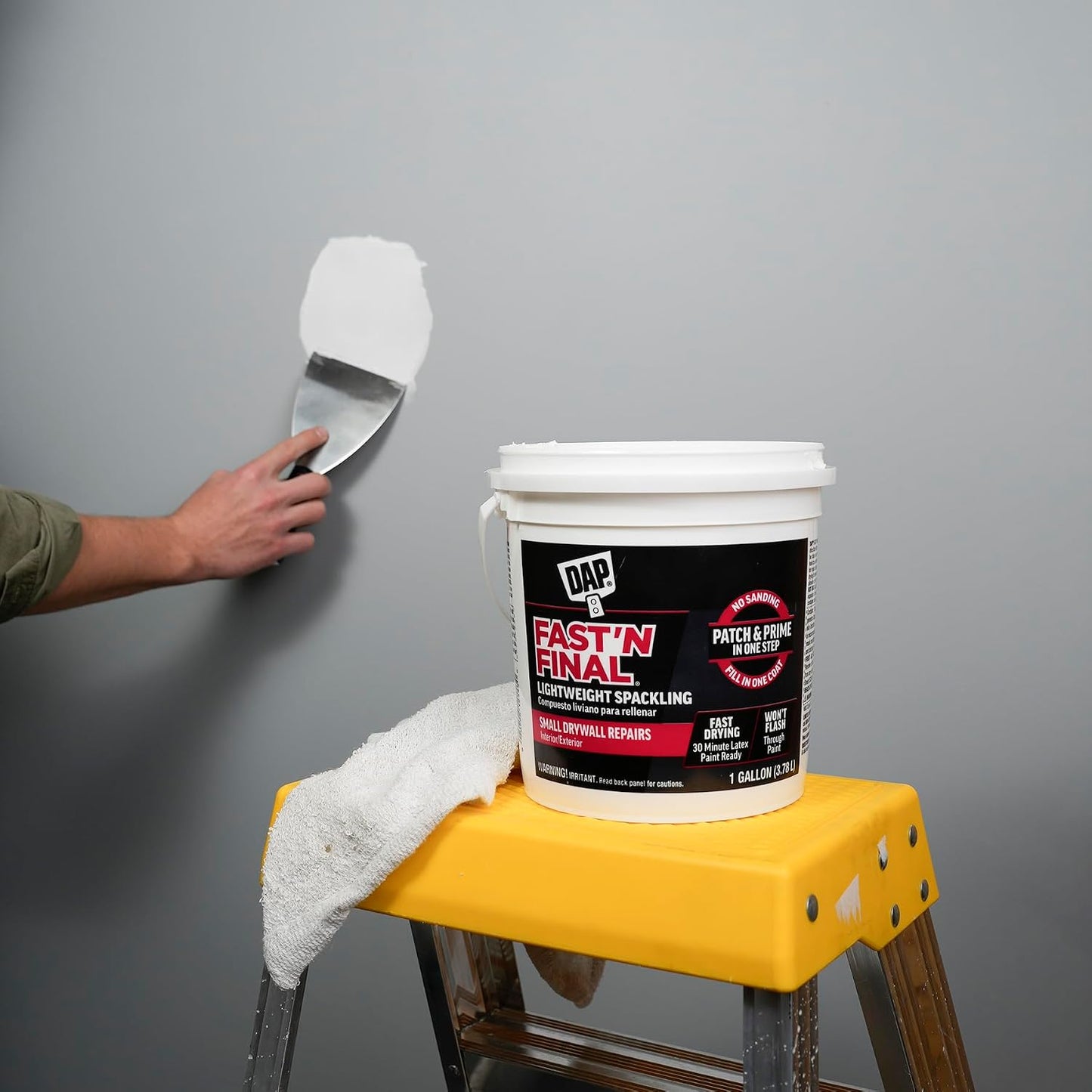 DAP Fast'N Final Lightweight Spackling, 1 gal, White