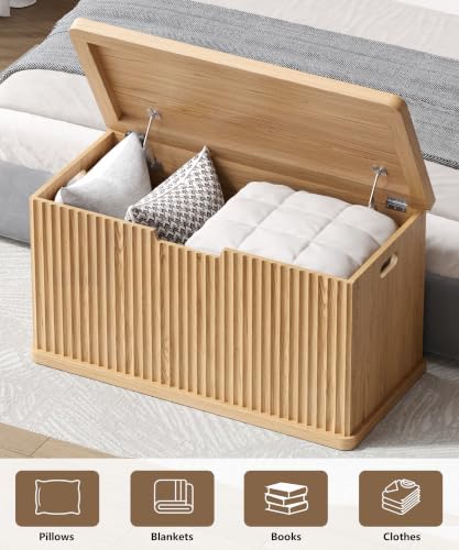 akxomel 29.5" fluted storage chest wooden storage trunk, front angle view