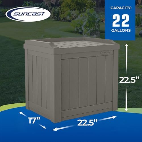 suncast 22 gallon indoor or outdoor backyard patio, close-up detail
