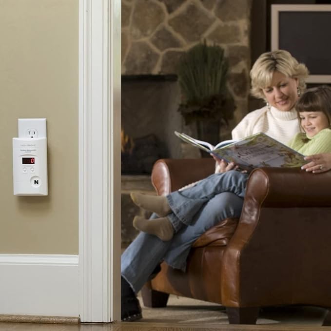 Kidde Carbon Monoxide Detector, Plug In Wall - Image 5