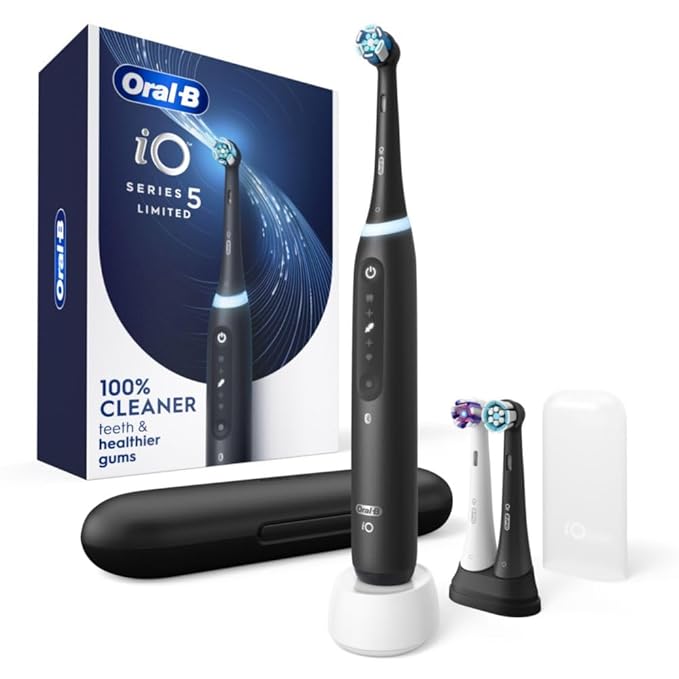 Oral-B iO Deep Clean + Whiten Rechargeable Electric Toothbrush by Oral-B