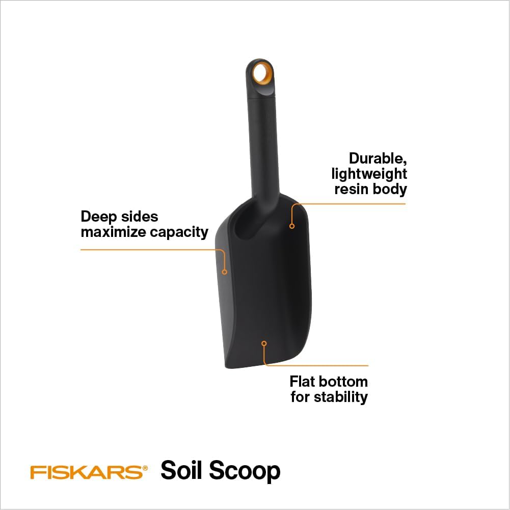 Fiskars Soil Scoop for Potting & Transplanting, 1.5 Cup Capacity, Black | Indoor Potting for Medium Planters, Durable Lightweight Resin Garden Scooper with Flat Bottom & Deep Sides to Prevent Spills