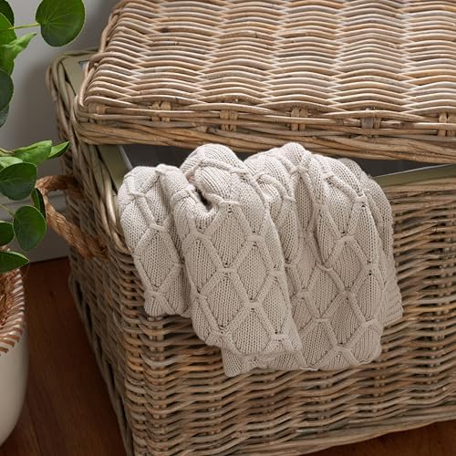 safavieh salim trunk rattan storage cabinet, 18.7" coastal, close-up detail