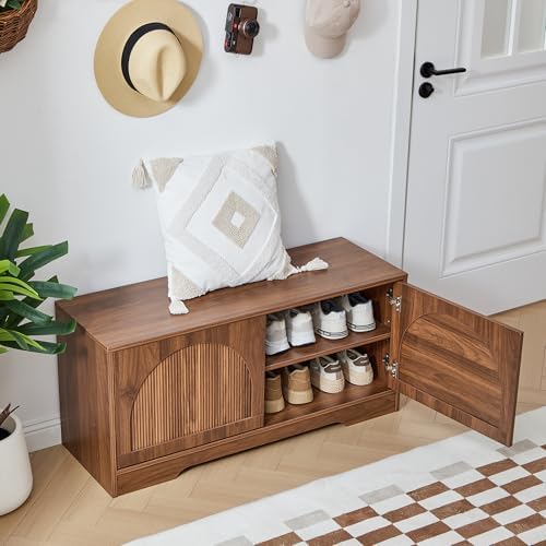 berrymerry 39.4" fluted 2 tier shoe storage bench, front angle view