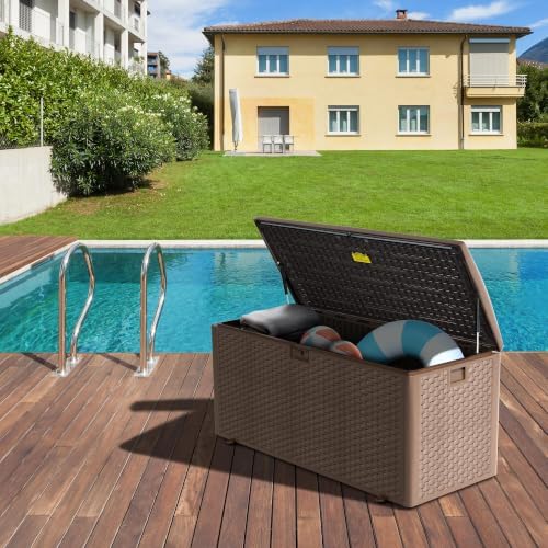 180gal pro brown blow - molded outdoor deck, close-up detail