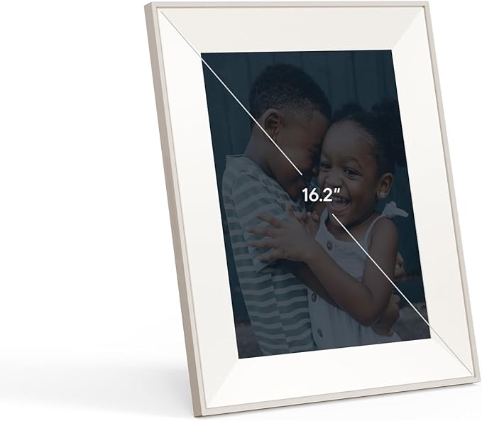 Aspen 12" | Aura's Most Versatile HD Digital Picture Frame - Image 2