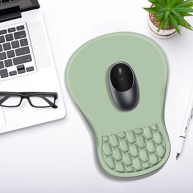YIWEI Ergonomic Mouse Pad with Wrist Rest - Image 7