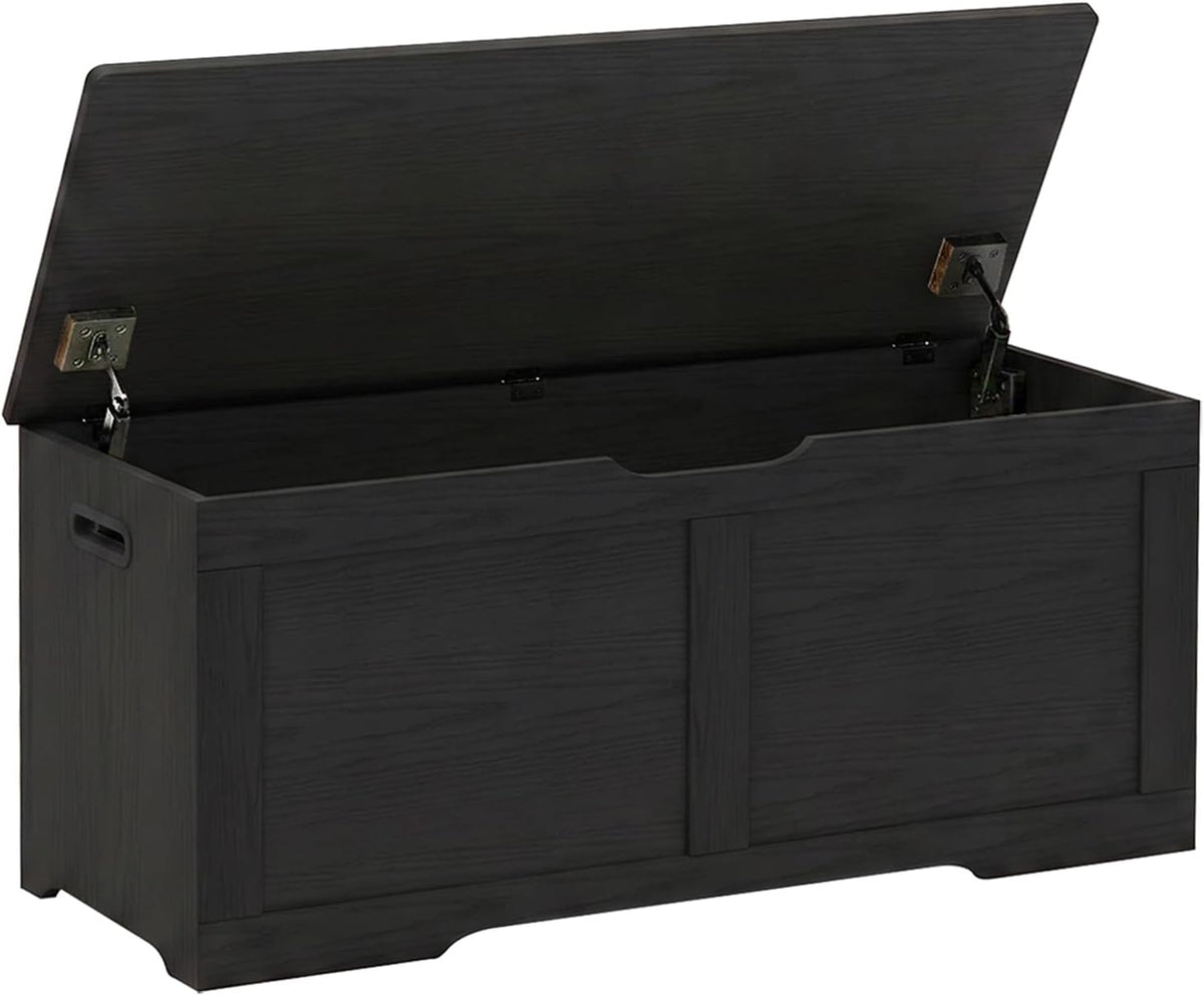 timberer 39.4" storage chest with 2 safety hinges, main product view