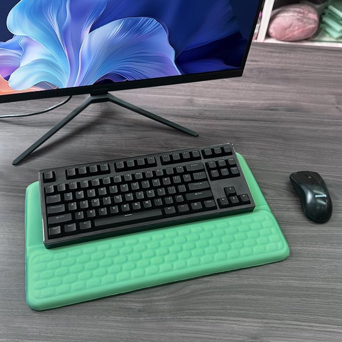 Computer Keyboard Stand with Wrist Rest, Ergonomic Tilted Keyboard Holder - Image 7