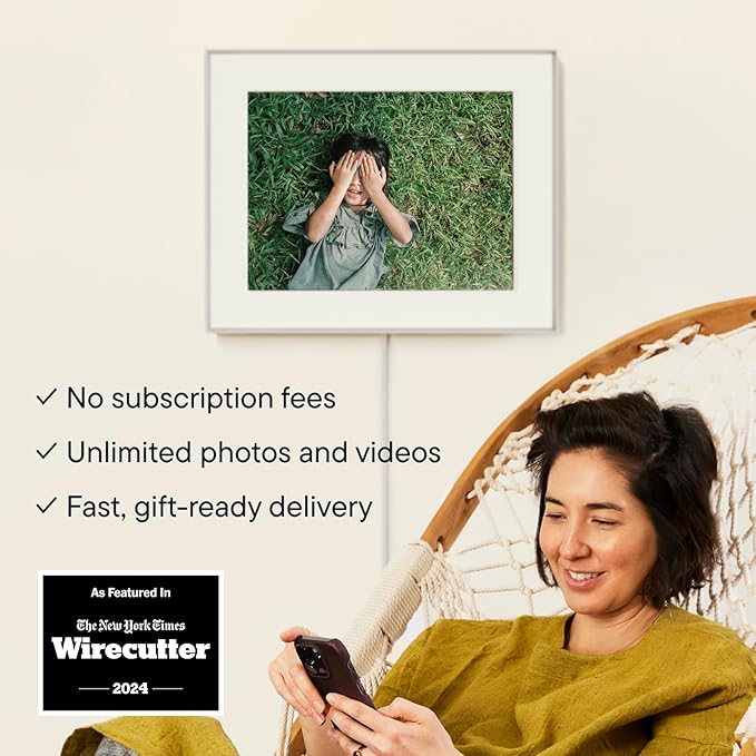 Aura Walden 15" WiFi Digital Picture Frame | Wirecutter's Best Digital Frame - Image 3