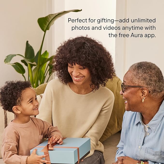 Aura Walden 15" WiFi Digital Picture Frame | Wirecutter's Best Digital Frame - Image 7