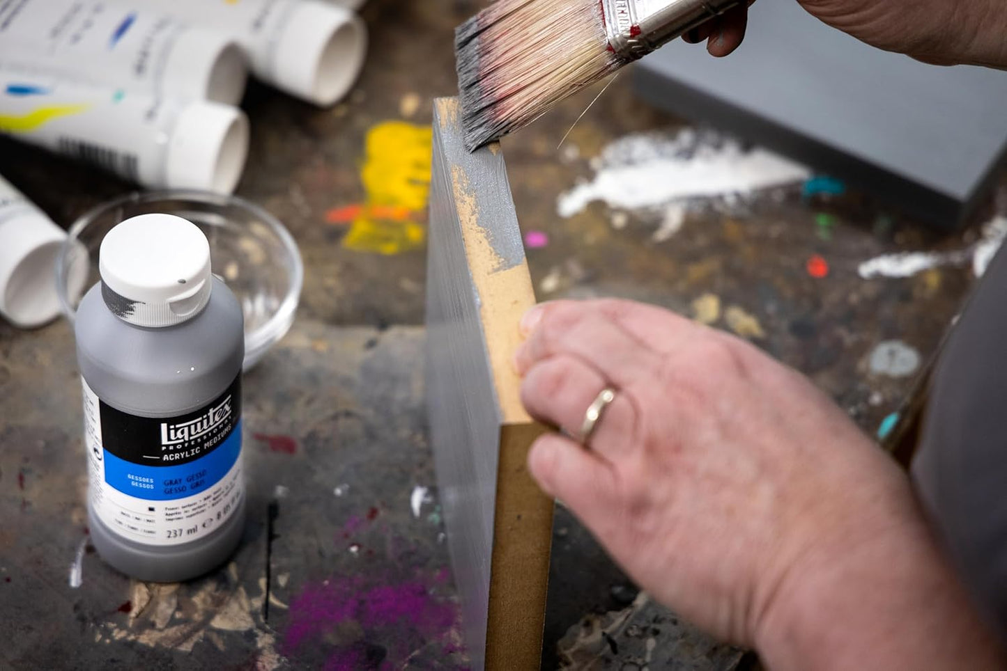 Liquitex Professional Gesso Surface Prep Medium, 1.89L (Half Gallon) Bucket, Clear Gesso