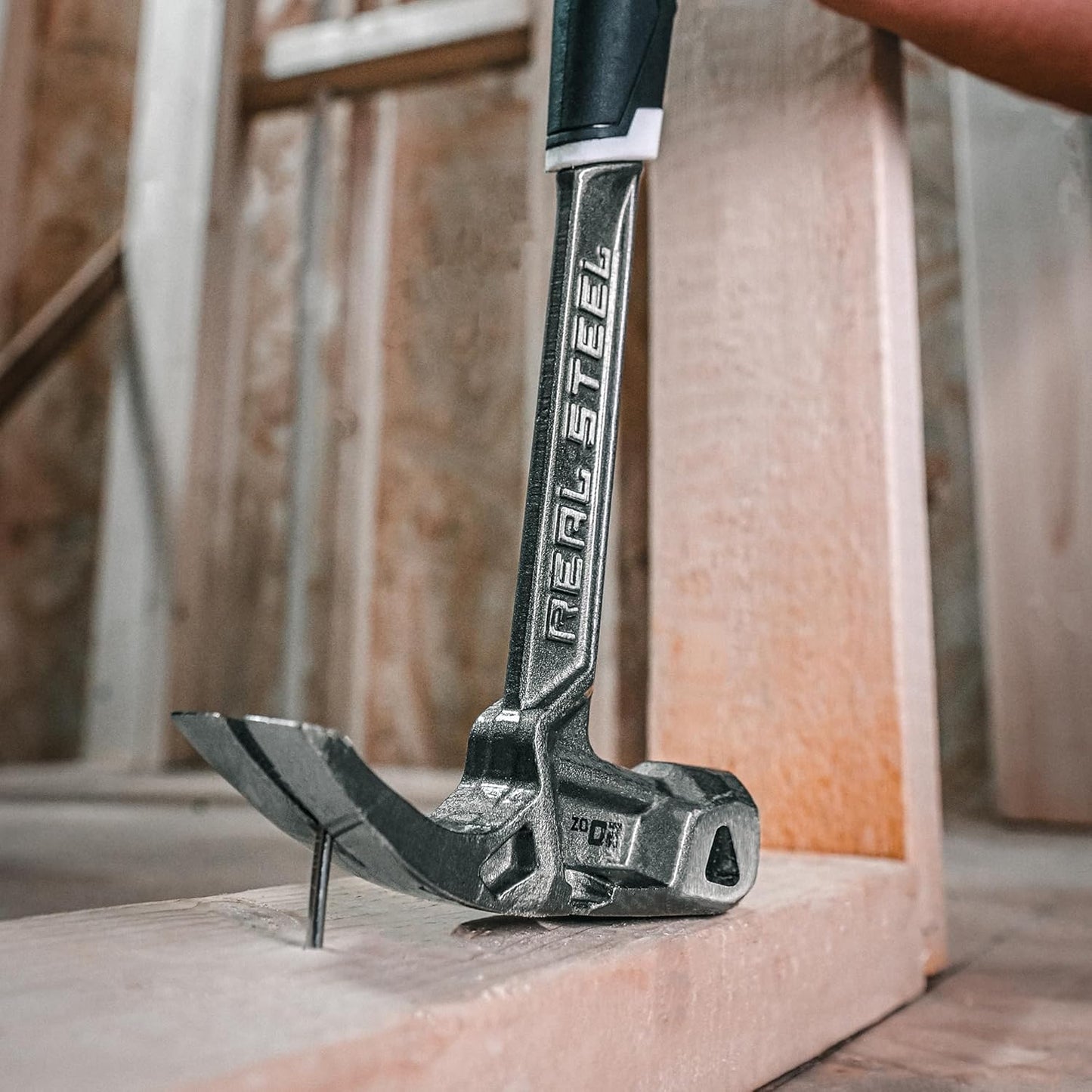 Real Steel 20 Oz One Piece Forged Framing Hammer Smooth Face with Curved Claw 0659