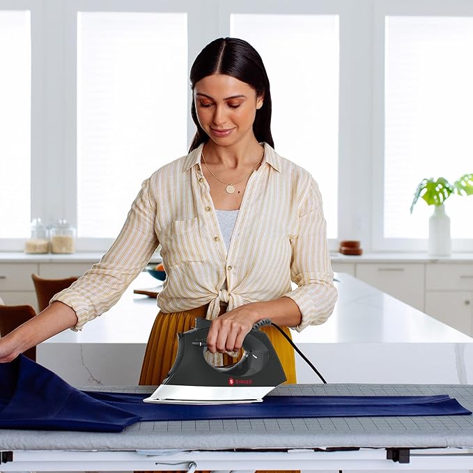 SINGER SteamCraft Plus 2.0 Steam Iron | Steamer - Image 2