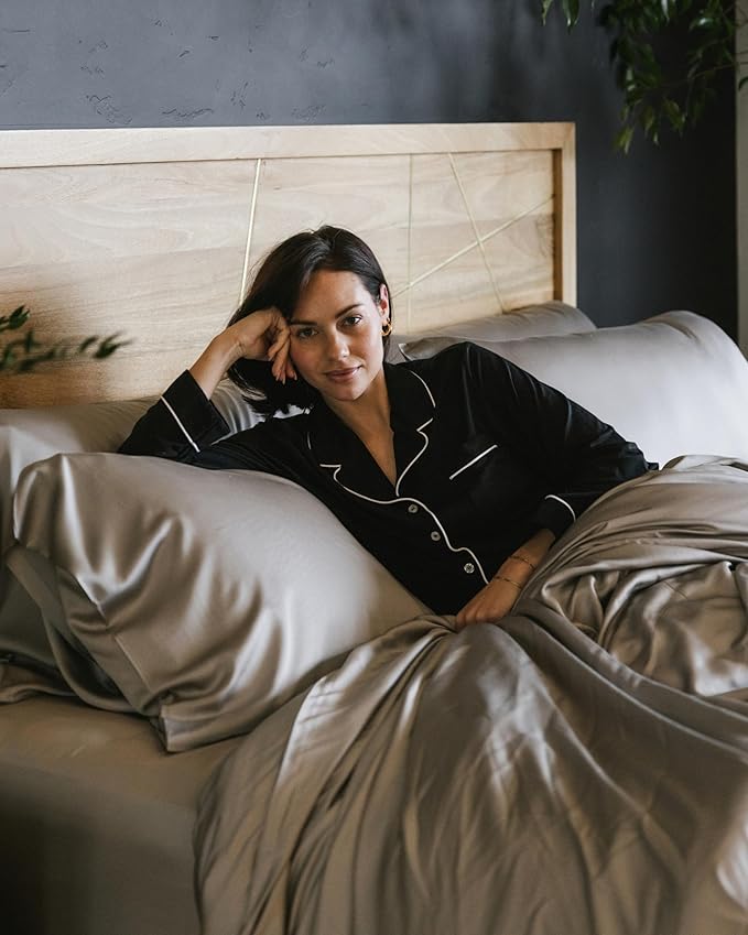 Cozy Earth Luxury Bed Sheet Set - Image 6