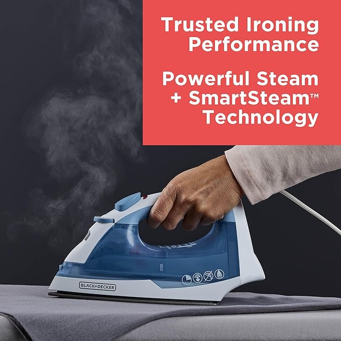 BLACK+DECKER Easy Steam Compact Iron - Image 3