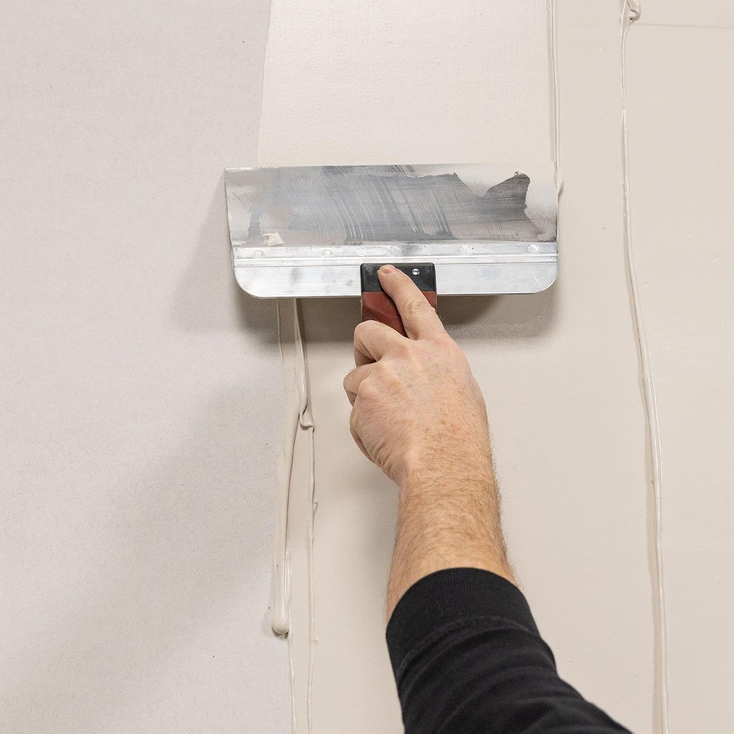 MARSHALLTOWN DuraSoft I Taping Knife, 6 x 3 Inch, Drywall, Assembled in USA | Tempered Stainless Steel Blade with Aluminum Backing Feathers Drywall Mud, 6 x 3 Inch, 3506SD