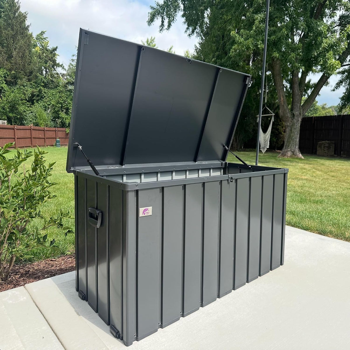 purple leaf outdoor deck box 150 gallon, waterproof, main product view