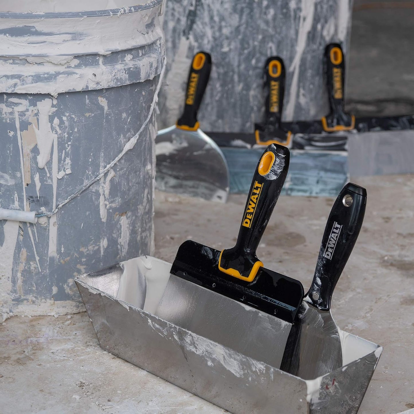 DEWALT Stainless Steel Putty Knife 3-Pack + FREE Bonus 9-in-1 Multitool | Soft Grip Handles | DXTT-3-140