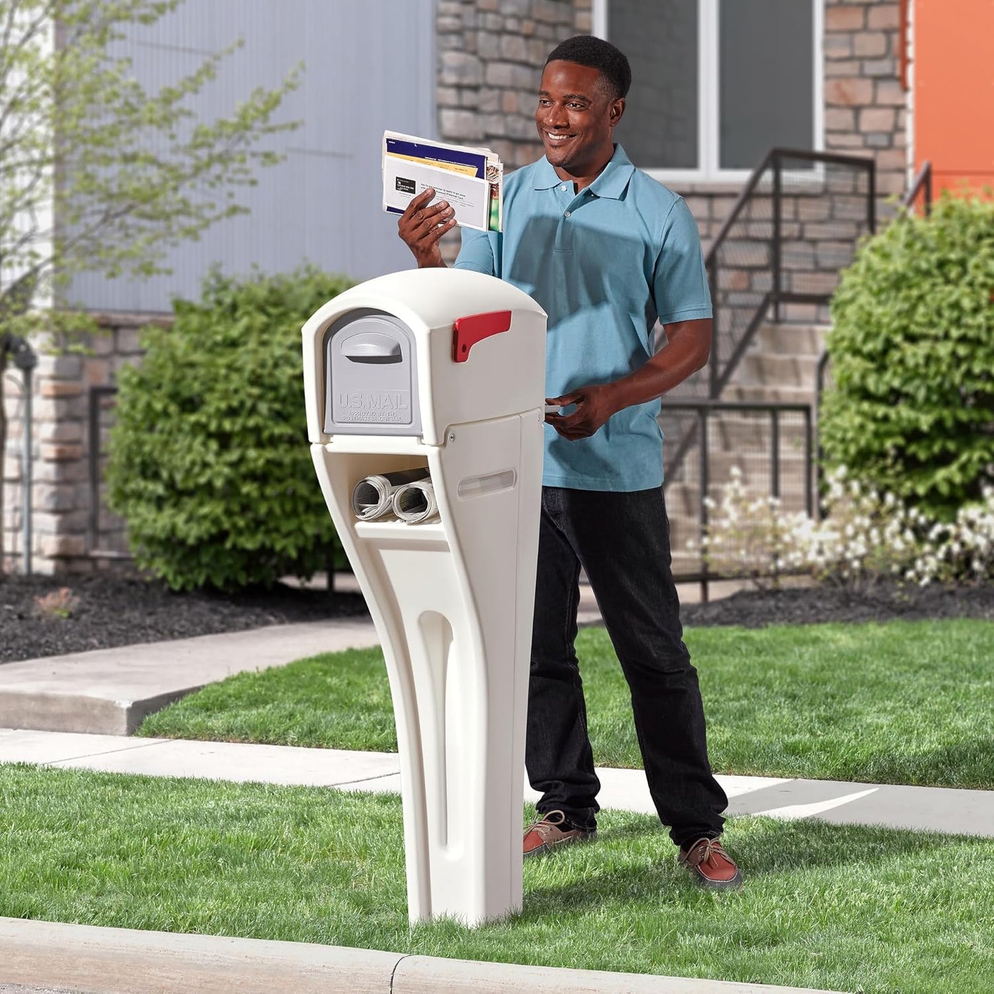 Step2 Mailmaster Streamline Mailbox & Post, Weather Resistant, Large Outdoor Mailboxes, Made of Durable Plastic, Easy to Install, Flag Included, White